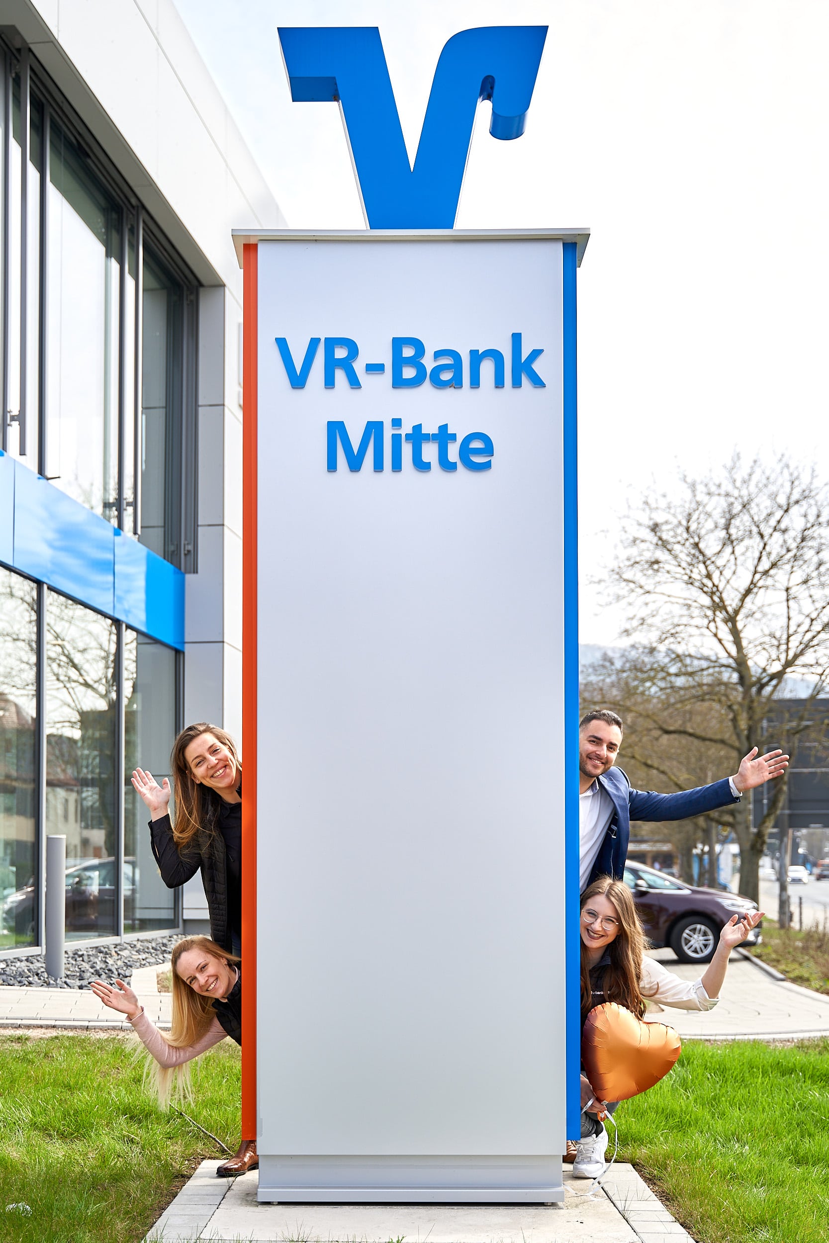 VR-Bank Mitte eG Heilbad Heiligenstadt mit einigen Teammitgliedern