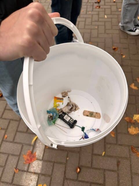 Eimer Müllsammelaktion